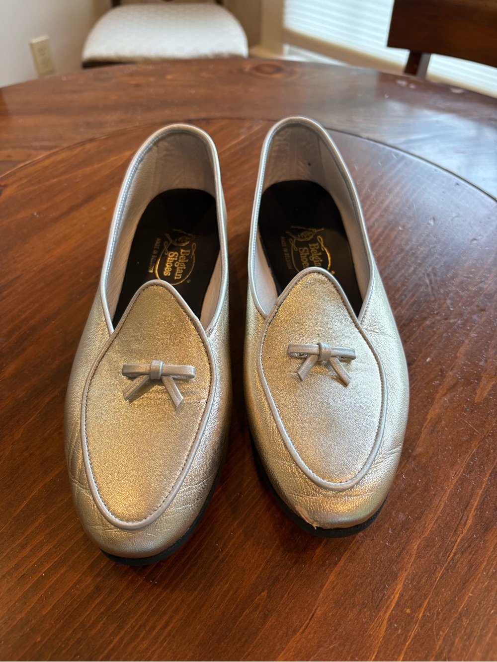 Gold Metallic Belgian loafers shoes 8W fantastic shape